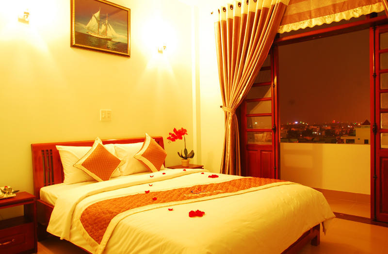 Tuong Phat Hotel Дананг Экстерьер фото